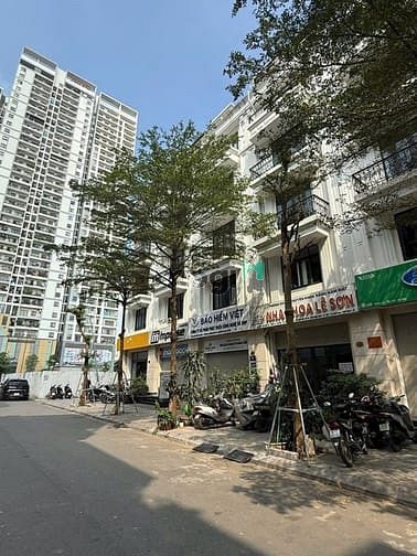 Bán nhà Liền kề Xuân La 102m² giá 39,8 tỷ - Thiết kế 6 tầng sang trọng!