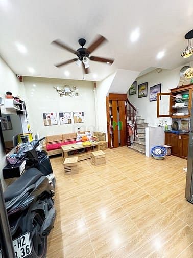 Nhà Bán 5 Tầng Ngõ 206 Cổ Linh, Đối Diện Aeon 38m² Giá 4.5 Tỷ - Cơ Hội Hiếm Có!