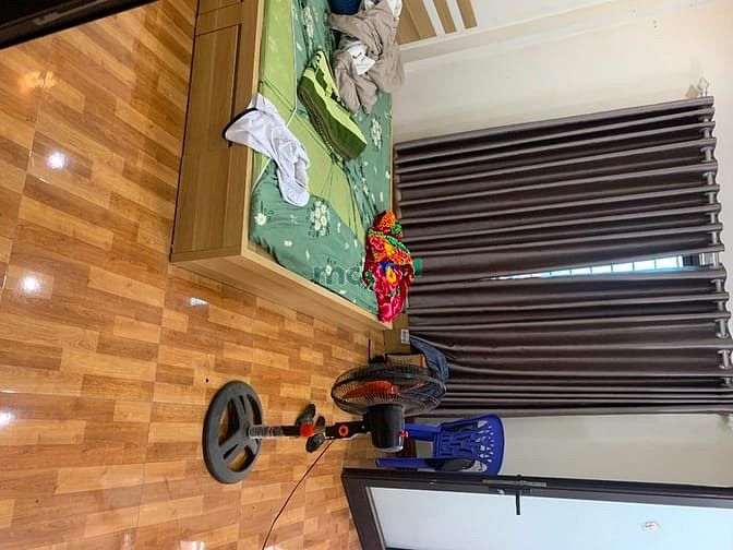 Nhà đẹp Thạch Bàn 33m² giá 4.3 tỷ - Ô tô vào tận nơi!