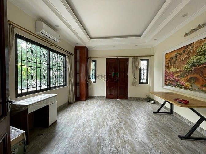 Bán Nhà Thạch Bàn 45m² giá 7.5 tỷ - Ô tô tránh nhau, Lô góc