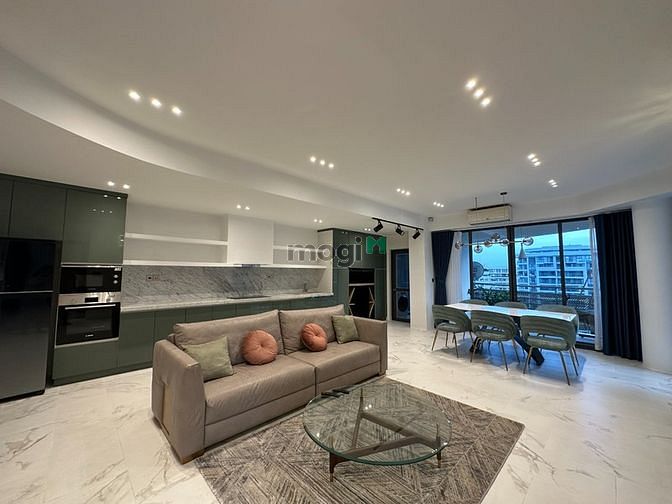 Căn hộ Cảnh Viên Phú Mỹ Hưng 120m² giá 20 triệu - Tiện nghi đầy đủ!