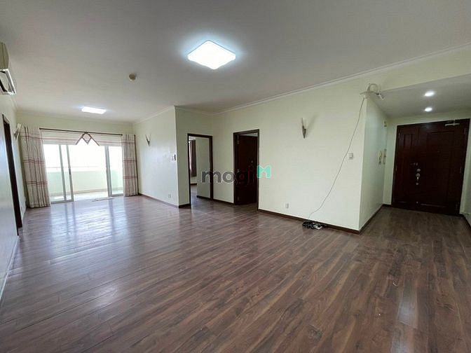 Căn hộ Hùng Vương Plaza 130m² giá 3.52 tỷ - Cơ hội hiếm có!