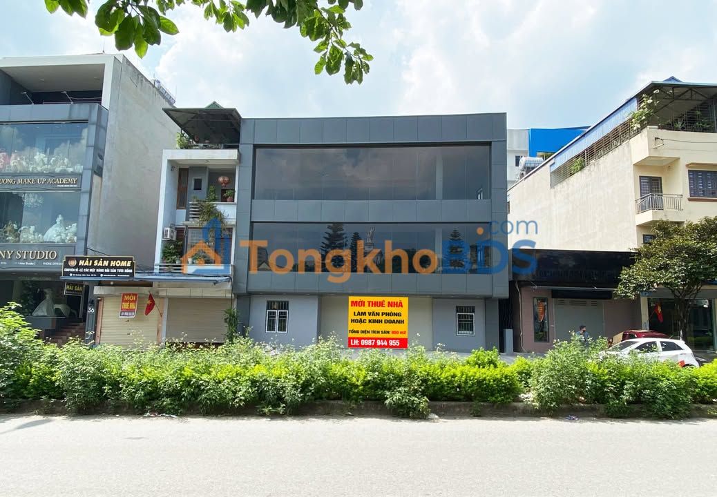 Cho thuê tòa nhà 3 tầng Bắc Sơn 750m² - Sẵn sàng làm việc