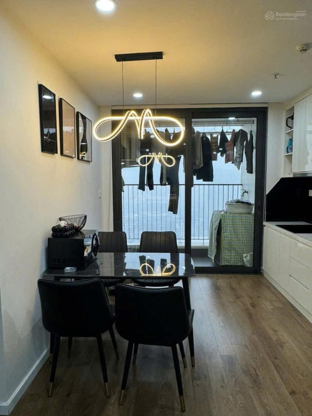 Căn hộ 2PN Bình Minh Garden Long Biên 75m² chỉ 10 triệu - Nội thất đầy đủ, vào ở ngay!