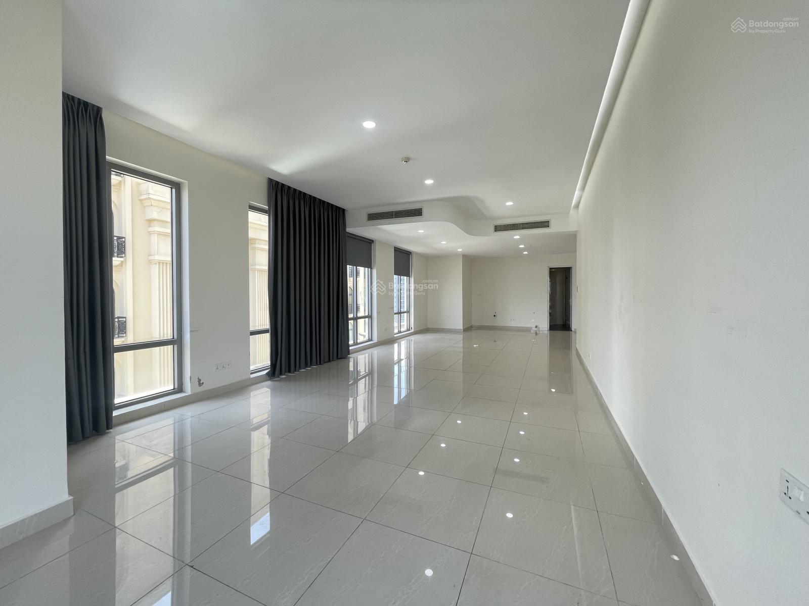 Officetel 73m² Golden King - Quận 7, giá 27 triệu - Căn góc duy nhất sẵn sàng vào làm việc ngay!