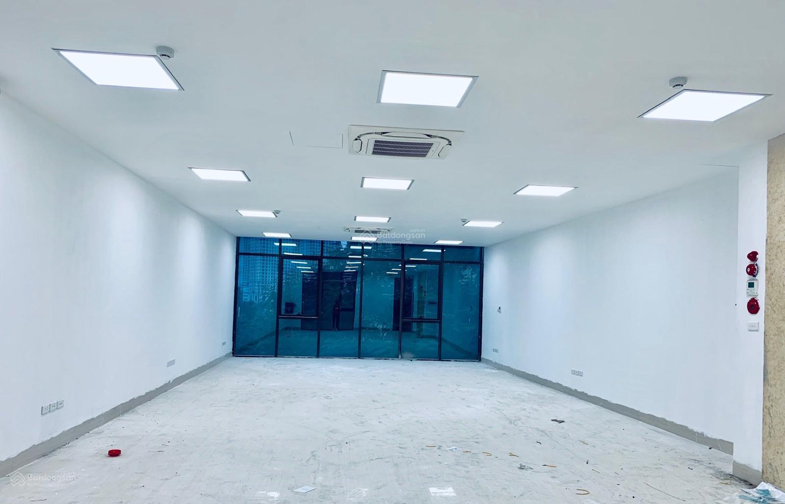 Cho thuê gấp nhà liền kề 90 Nguyễn Tuân, Thanh Xuân 100m² x 6T - Thang máy thông sàn giá 42 triệu