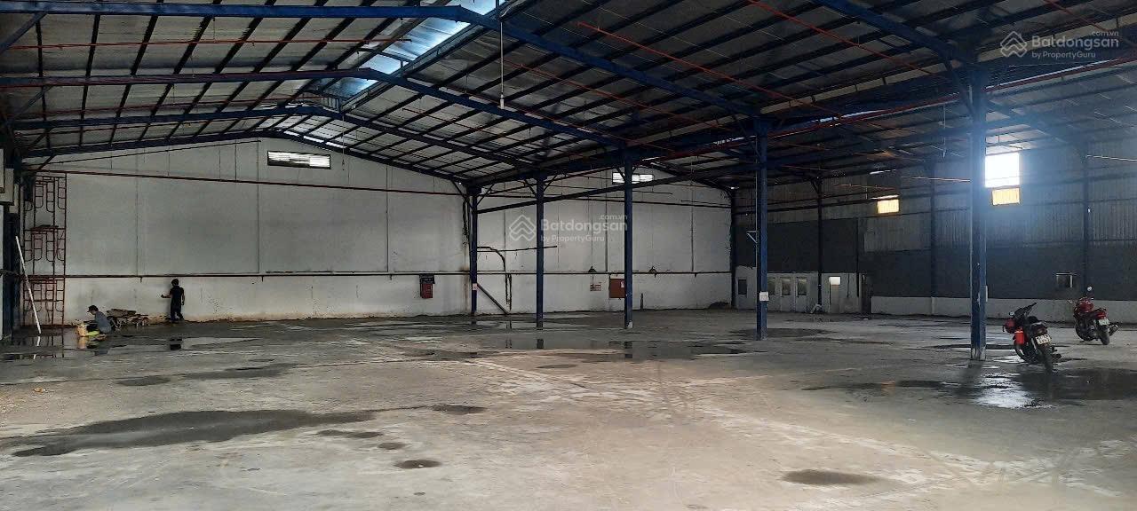 Cho thuê xưởng KCN Tân Bình 1000m² giá 75 triệu - Nền bê tông láng mịn, PCCC đầy đủ!