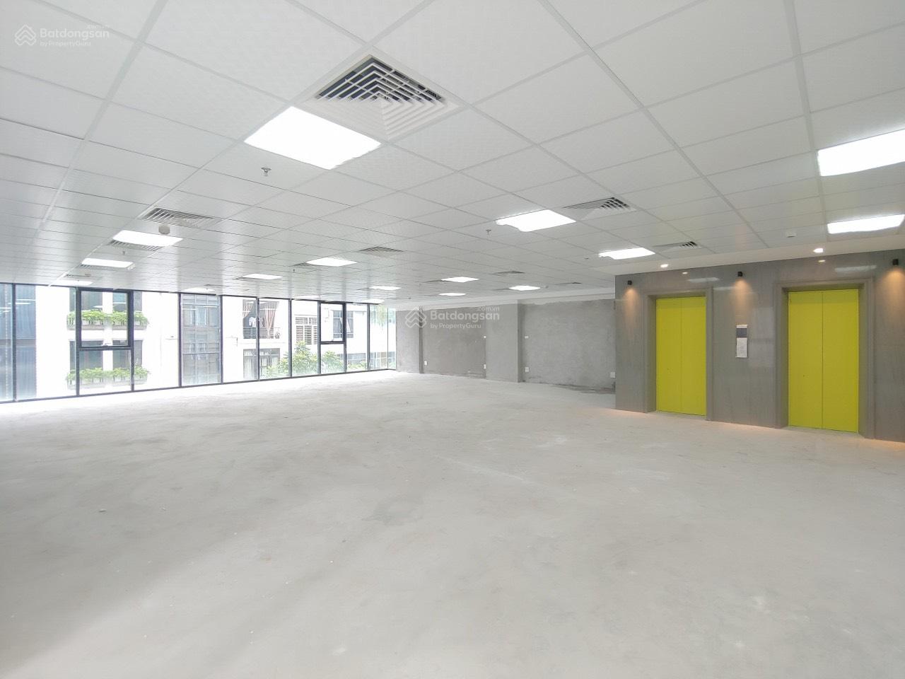 Cho thuê sàn thương mại tầng 2,3 tòa HH1 - 90 Nguyễn Tuân 1400m² - Vị trí đắc địa, tiện làm văn phòng!