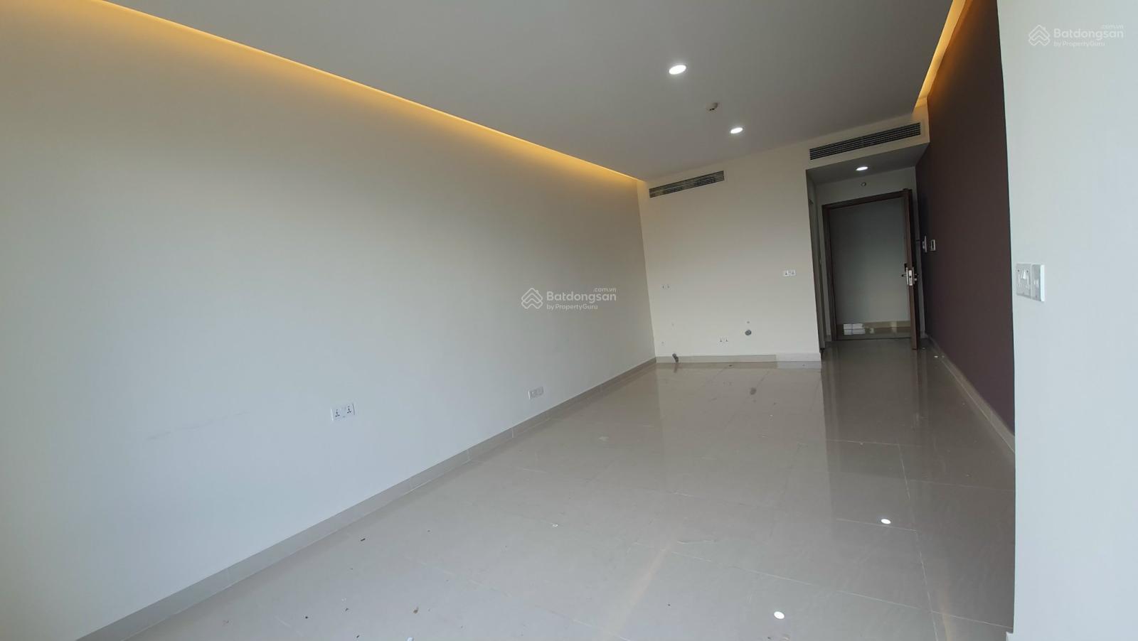 Văn phòng cho thuê tại Golden King, Tân Phú 33m² chỉ 8 triệu - Không gian làm việc hiện đại!