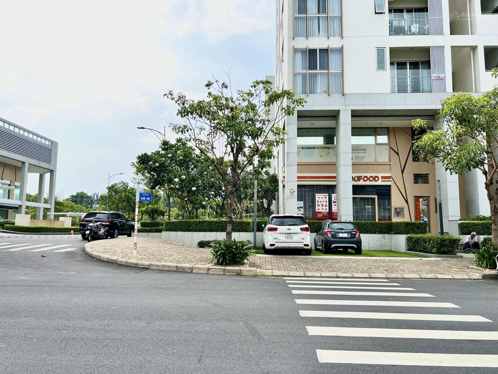 Bán shophouse Midtown Phú Mỹ Hưng 100m² giá 22.5 tỷ - Căn góc 2 mặt tiền đường Số 16