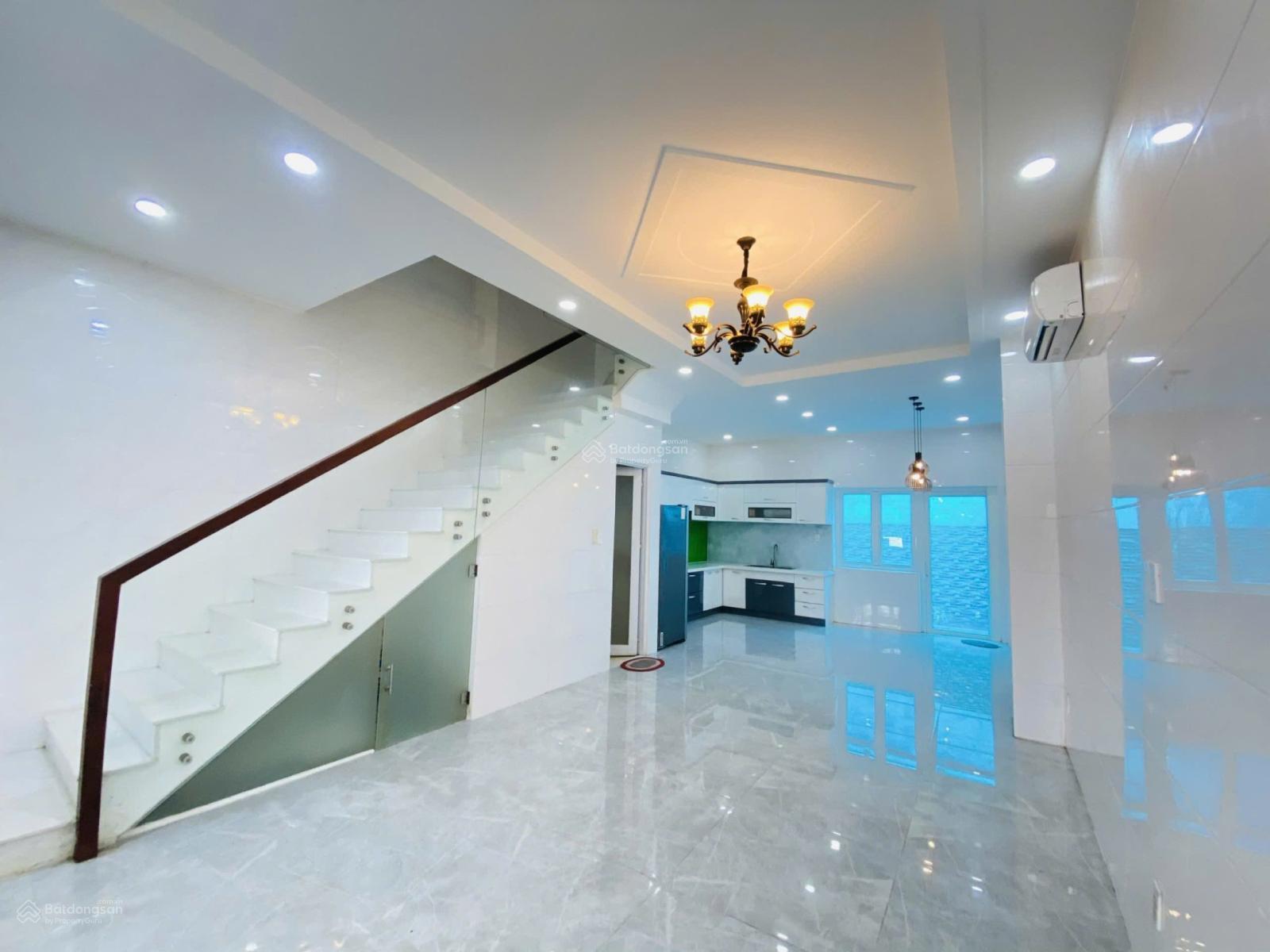 Nhà phố Melosa Khang Điền, Phú Hữu 80m² giá 14 triệu - Thiết kế đẹp, chỉ việc dọn vào ở!