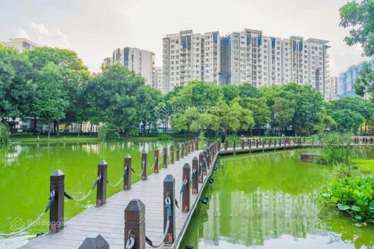 Căn hộ Celadon City 112m² giá 6.6 tỷ - Thiết kế hiện đại, sẵn sàng vào ở!