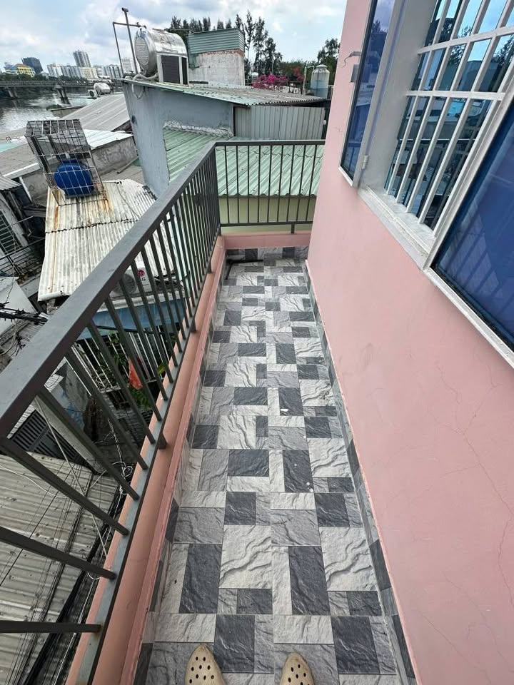 Nhà 19m² 3 Tầng, 2PN, P1 Q8 - Sổ Hồng Riêng, Giá 2.25 Tỷ TL