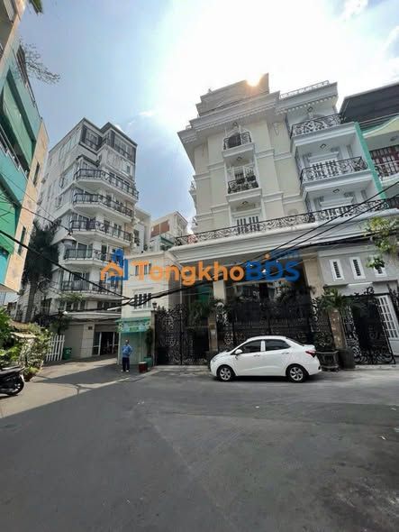 Nhà CHDV Lê Văn Sỹ Quận 3 46m² - Ô tô vào tận nhà