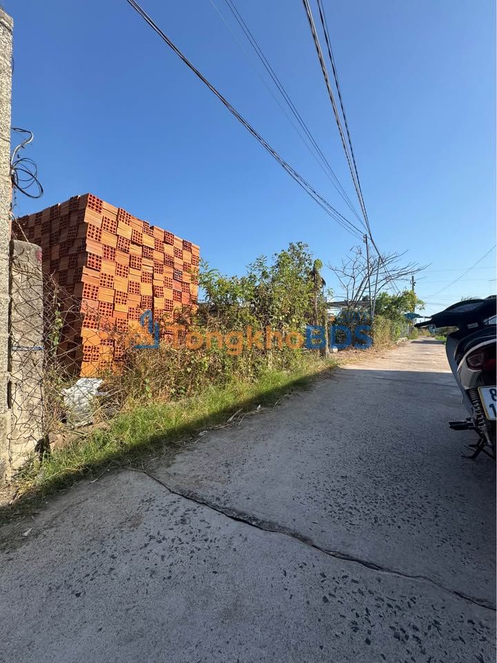 Đất Lô Góc QL28 Bình Thuận 100m² Sổ Hồng Sẵn Sàng - Giá 620 Triệu