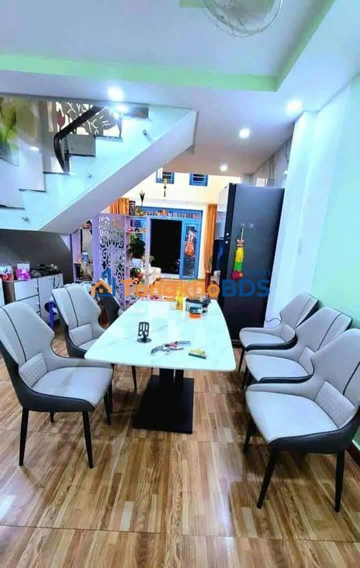 Nhà 1 trệt 1 lửng Phú Hữu 59m² - Ô tô vào tận nhà