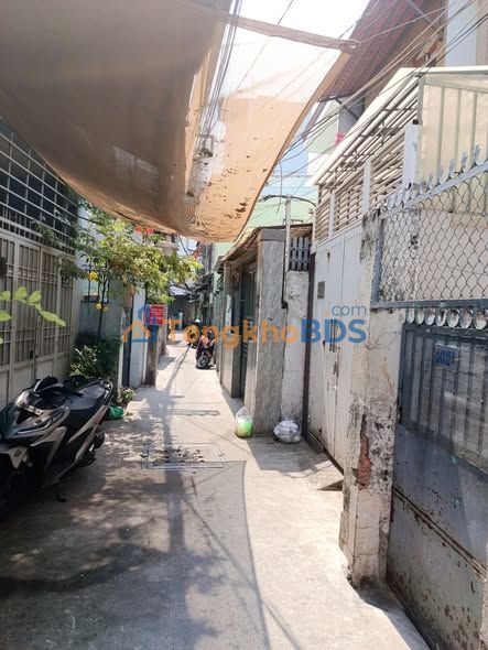 Đất Tôn Thất Thuyết Quận 4 - 42m² Sổ Đỏ, Gần Chợ, Giá 5 Tỷ