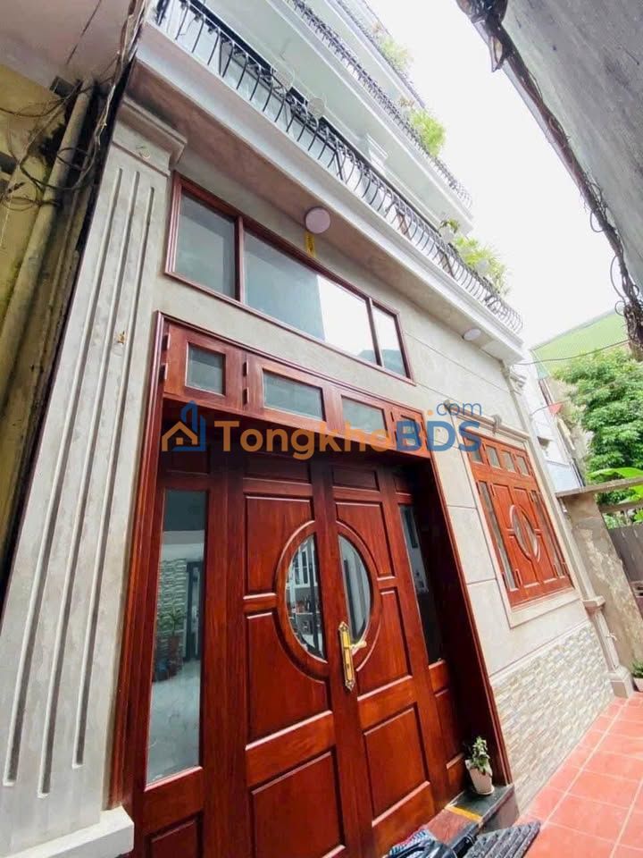 Nhà Cát Linh Đống Đa 35m² - View Phố, Ngõ Rộng 3 Gác