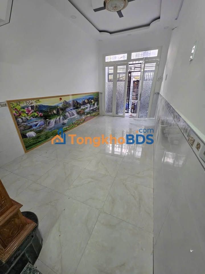 Nhà riêng Phú Định Q8 42m² 2.4 tỷ - Giá tốt hiếm có