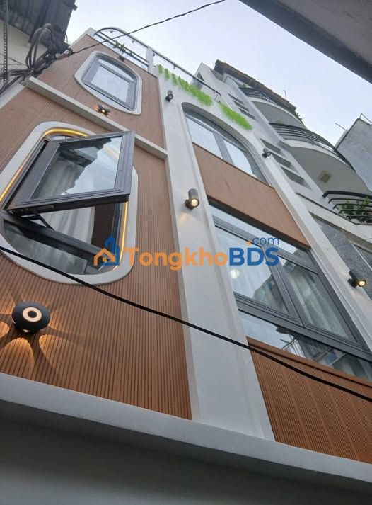 Nhà riêng CMT8 Quận 3 80m² - Full nội thất, sẵn ở ngay