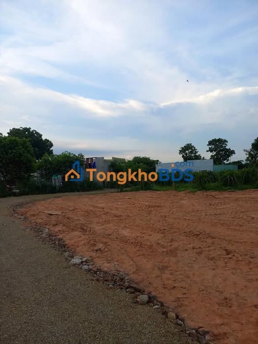 Đất nền Hàm Mỹ 100m² giá 350 triệu - Đường ô tô