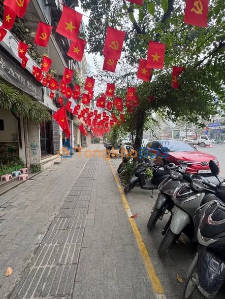 Nhà mặt phố Văn Cao Ba Đình 50m² - Mặt tiền kinh doanh