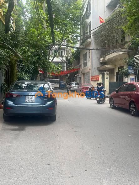 Nhà 4 tầng Ngọc Khánh 47m² ô tô vào tận nhà