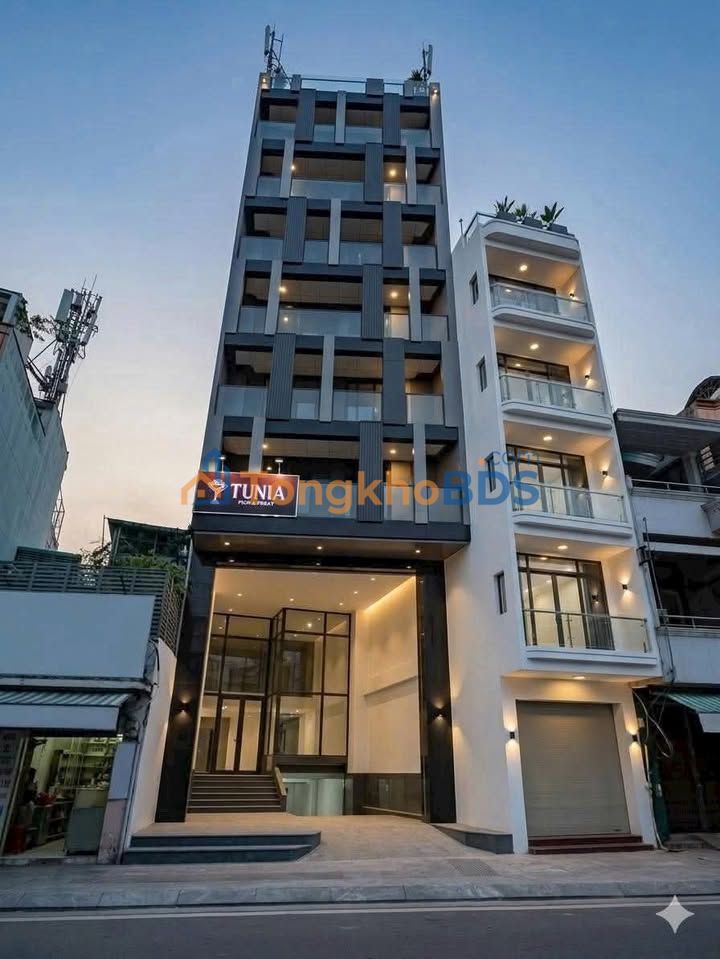 Tòa nhà văn phòng Quận 1 217m² 115 tỷ - Tòa hạng A