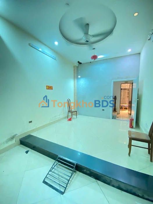 Nhà riêng Đoàn Thị Điểm 41m² 5 tầng 13.5 tỷ - Vị trí đẹp