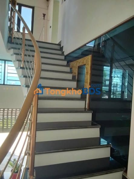 Nhà 3 tầng Lê Lợi Hạ Long 78m² - View biển, sẵn sàng ở ngay