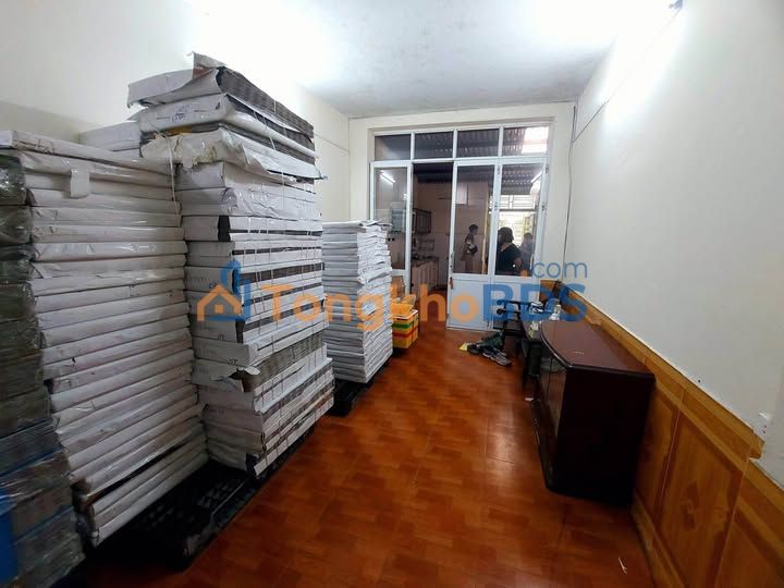 Nhà mặt phố Lê Thánh Tông 65m2 giá 6 tỷ - Mặt tiền kinh doanh