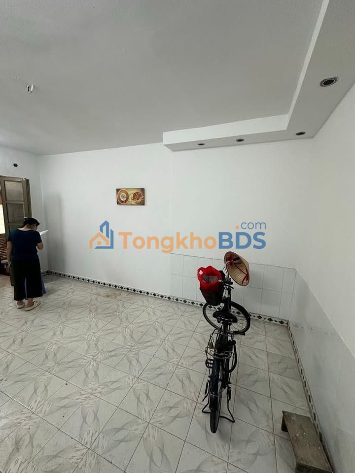 Căn hộ tập thể Kim Liên 30m² 4.25 tỷ view đẹp