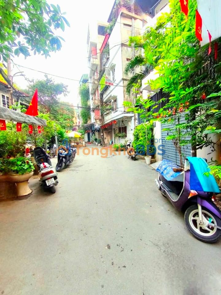 Nhà 4 tầng Đông Tác Đống Đa 90m² giá 19.8 tỷ - Vị trí đẹp