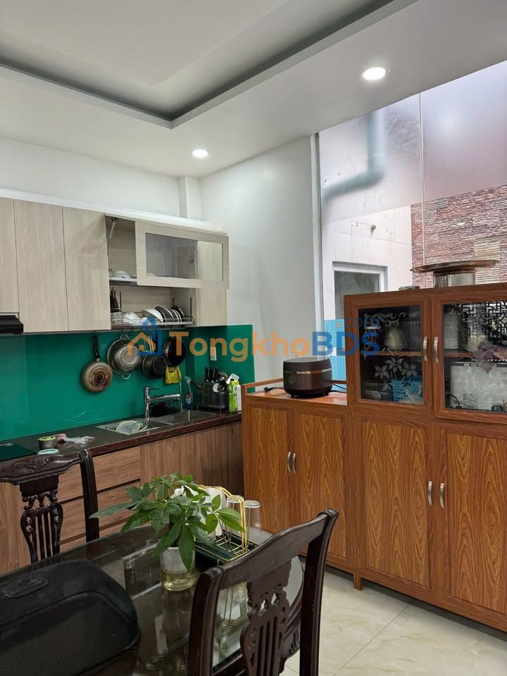 Nhà riêng DC11 Sơn Kỳ giá 10.5 tỷ - Ô tô vào tận nhà