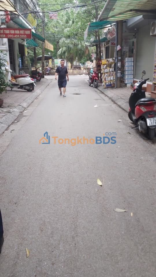 Nhà phố Nguyên Hồng Đống Đa 85m² - Ô tô vào tận nhà