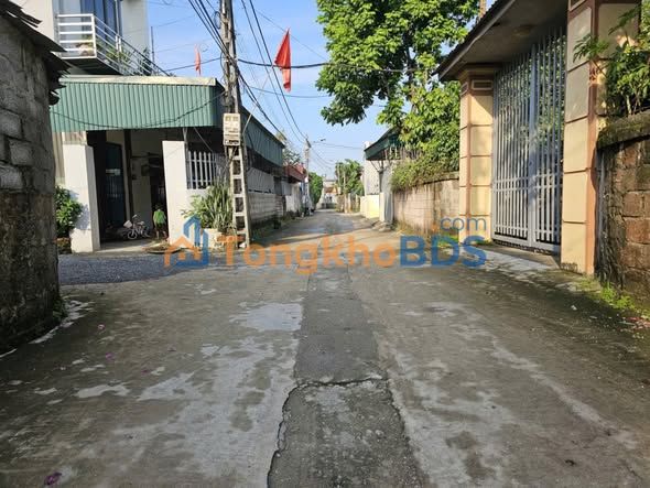 Đất nền lô góc Phù Vân Phủ Lý 76m² - Đường to ô tô