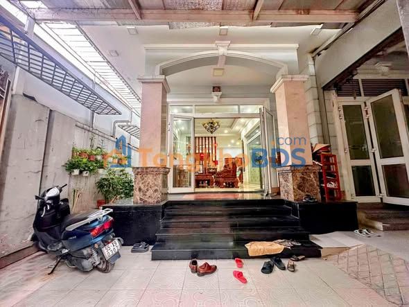 Biệt thự mặt tiền Phạm Văn Đồng 152m² - Mặt tiền kinh doanh