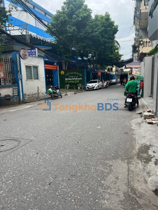 Nhà riêng Phố Kim Giang 40m² ô tô vào tận nhà