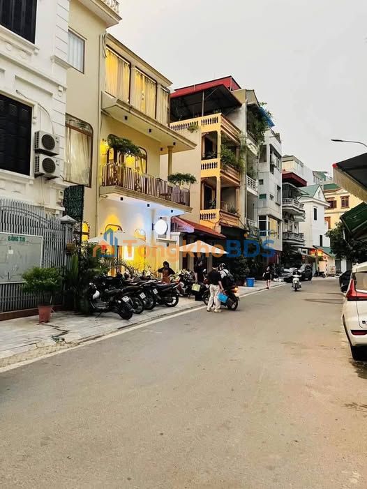 Nhà riêng Đại Kim 56m² giá 8.8 tỷ ô tô vào tận nhà
