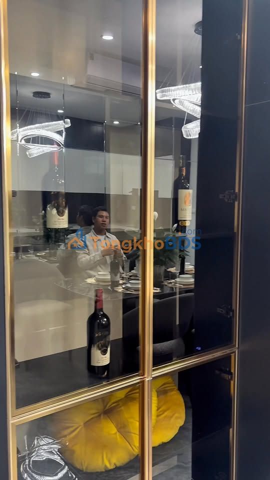 Nhà riêng Trần Duy Hưng 45m² - Vị trí đẹp, thang máy hiện đại