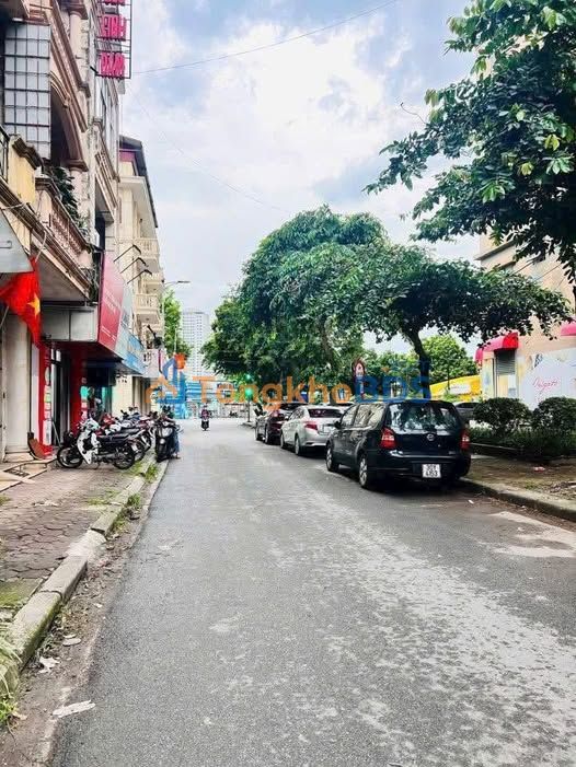 Nhà liền kề Linh Đàm 66m² giá 17 tỷ - Mặt tiền kinh doanh