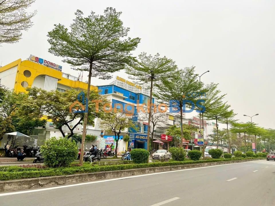 Biệt thự Đỗ Nhuận Ngoại Giao Đoàn 390m² - Mặt tiền kinh doanh