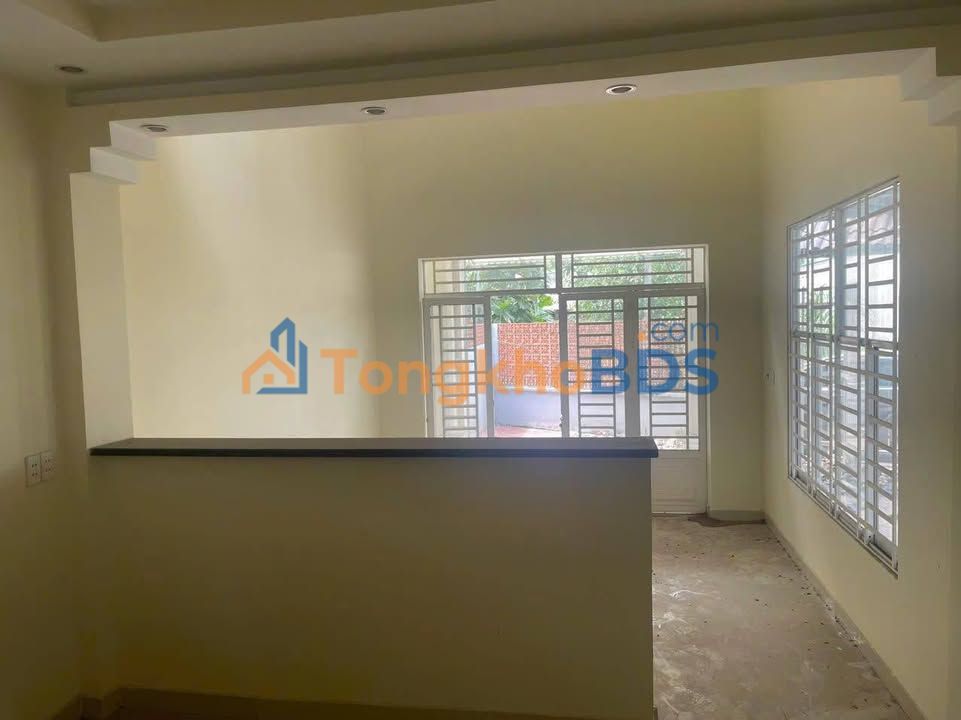 Nhà mặt tiền Trường Thạnh Thủ Đức 6.5 triệu - Ô tô vào tận nhà
