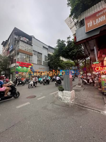 Nhà riêng Lạc Trung 54m² giá 10.8 tỷ - Vị trí đẹp hiếm có!