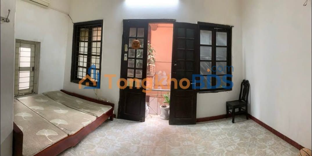 Phòng trọ Giảng Võ 18m² giá 2.5 triệu - Ban công riêng thoáng