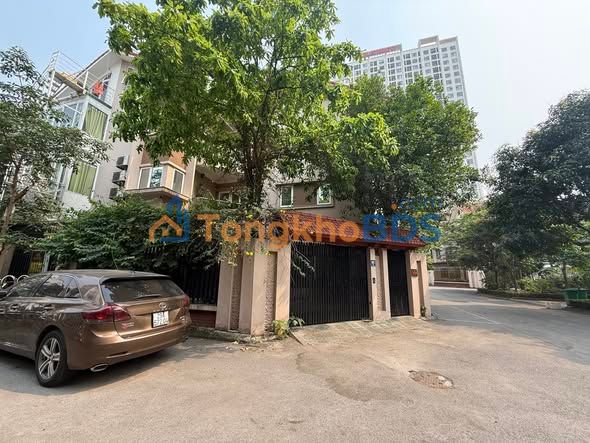 Biệt thự KĐT Thành phố Giao lưu 720m² - Vừa ở vừa làm văn phòng