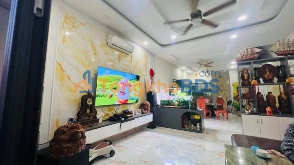 Nhà lầu Lái Thiêu 116m² đường 5m ô tô vào tận nhà