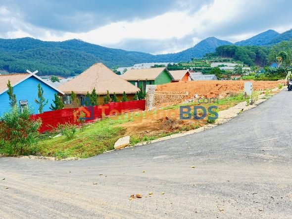 Đất nền Lạc Dương 102m² giá 2.35 tỷ - Đường ô tô tránh