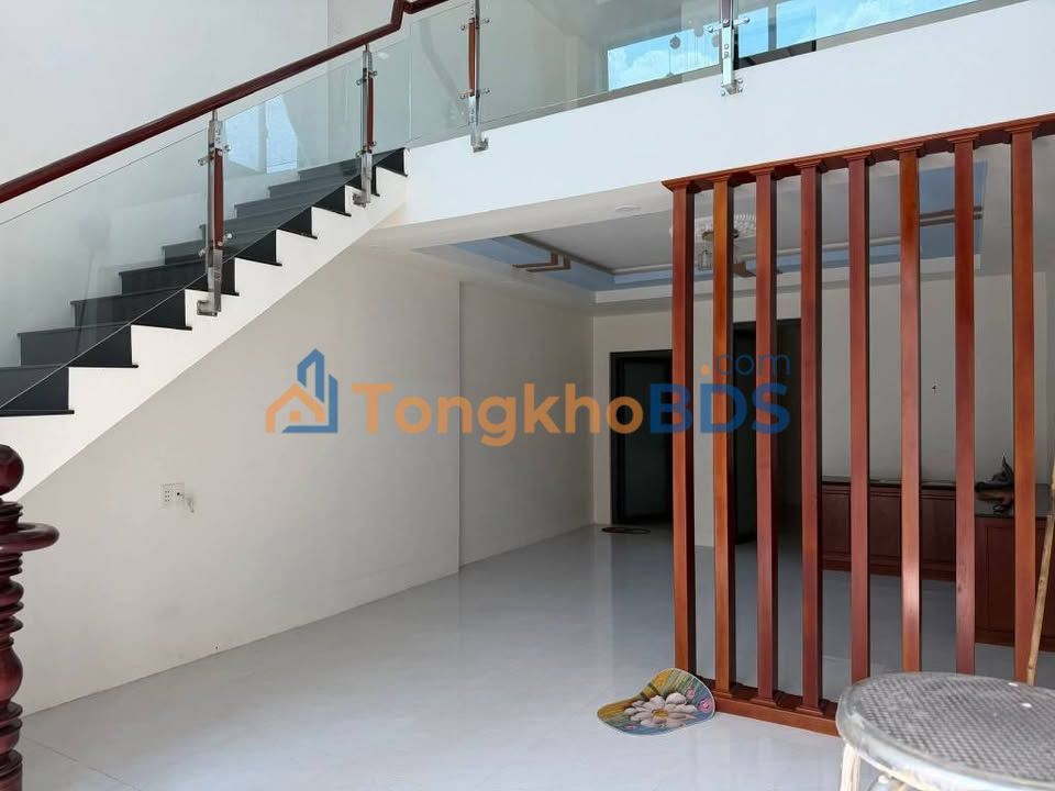 Nhà nguyên căn Phú Khương 2PN 5 triệu/tháng - Sẵn sàng ở ngay
