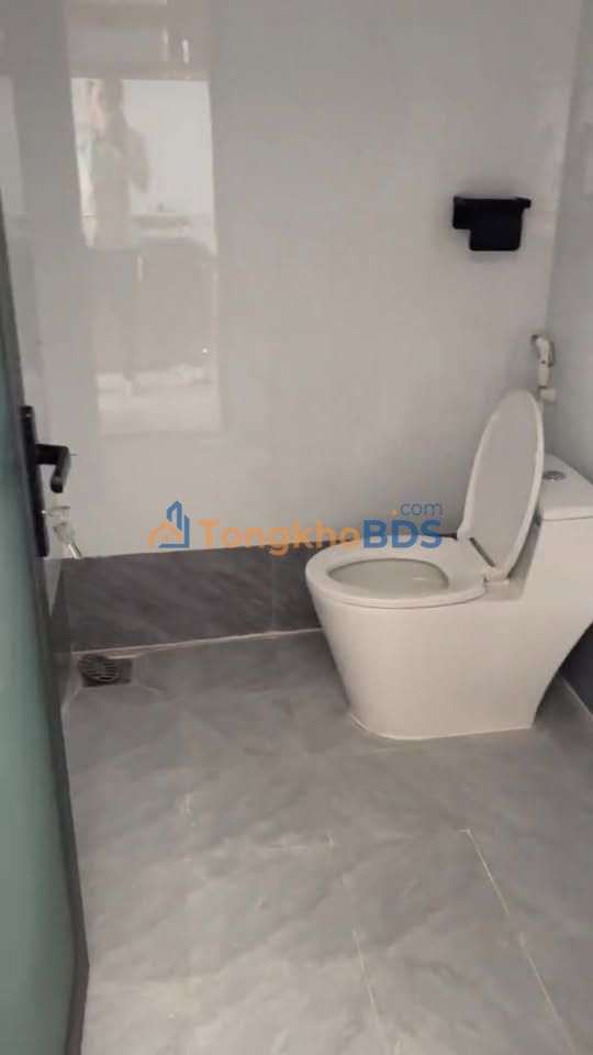 Nhà riêng Nha Trang 7.5 triệu - Vị trí đẹp, cách biển 150m